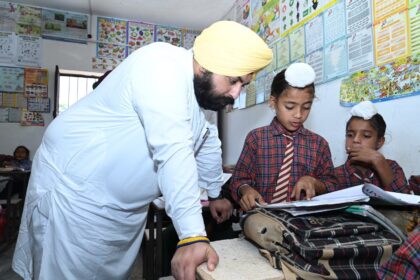 Punjab News: केवल स्मार्ट स्कूल का फट्टा लगाने से ही स्कूल स्मार्ट नहीं बन जाते: स्कूल शिक्षा मंत्री