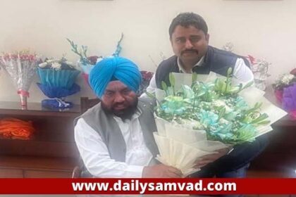 Jalandhar News: जालंधर के पूर्व डिप्टी मेयर बंटी ने मंडी बोर्ड के चेयरमैन हरचंद सिंह बरसट से की मुलाकात, मंडी के डेवलेप को लेकर हुई चर्चा