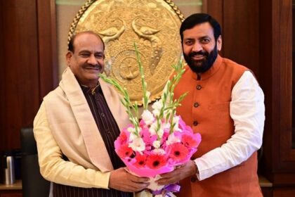 Haryana News: लोकसभा अध्यक्ष ओम बिड़ला से मिले नायब सैनी, कई मुद्दों पर चर्चा