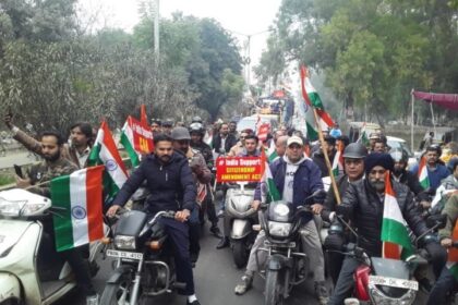 पूर्व विधायक केडी भंडारी ने बाइक पर बैठकर निकाली तिरंगा यात्रा, जाने वजह