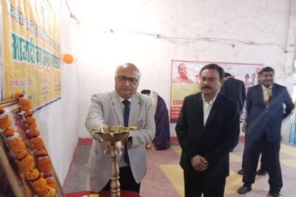 राजकीय बालिका इंटर कॉलेज गोण्डा में आजादी का अमृत महोत्सव के अवसर पर राष्ट्रीय महिला आयोग के तत्वाधान में विधिक जागरूकता शिविर का आयोजन