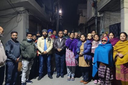 जालंधर के कमल विहार में कभी भी हो सकता है बड़ा धमाका, इलाके के लोगों ने किया प्रदर्शन, देखें VIDEO