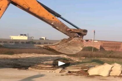 Jalandhar News: जालंधर में दो अवैध कालोनियों पर निगम का बड़ा एक्शन, कई मकान गिराए