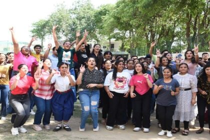 CBSE Results: इनोसेंट हार्ट्स में दसवीं की परीक्षा में निलेश दत्ता 99.4 % अंक लेकर रहे प्रथम, 113 विद्यार्थियों ने 90% से अधिक अंक किए हासिल