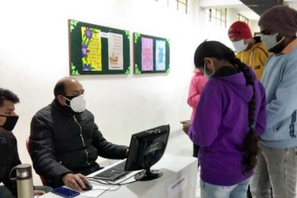 बौरी मेमोरियल द्वारा विद्यार्थियों के लिए लगाया गया वैक्सीनेशन शिविर