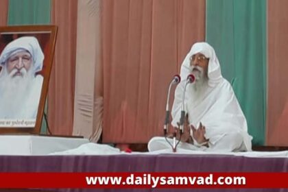 JAI GURU DEV: जालंधर में सत्संग और नामदान की हुई वर्षा, संत उमांकात जी ने कहा- मनुष्य शरीर एक मंदिर, शराब व मांस डाल गंदा न करें