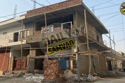 Jalandhar News: जालंधर के सैंट्रल टाउन में अवैध रूप से बन गई दो मंजिला दुकानें, निगम इंस्पैक्टर और ATP खामोश, कमिश्नर से शिकायत