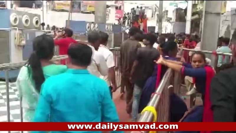 Khatu Shyam Temple Stampede: मंदिर में भगदड़ से 3 श्रद्धालुओं की मौत, 12 से अधिक लोग घायल