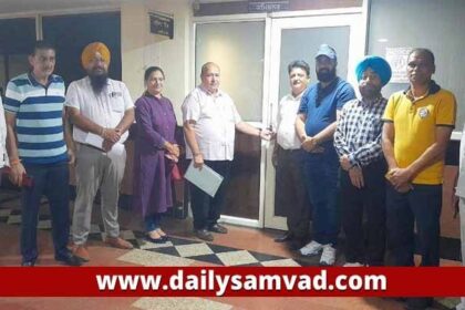 Jalandhar News: कांग्रेसी पार्षदों ने मेयर के सामने रोया दुखड़ा, बोले- कमिश्नर तो दूर हमारी तो निगम का मुलाजिम भी नहीं सुनता