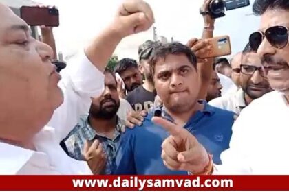 Jalandhar News: जालंधर में SHO के सामने MLA को धमकी, विधायक बोले- सब कौंसलर करवा रही हैं, मैं भी किसी से नहीं डरता, देखें LIVE VIDEO