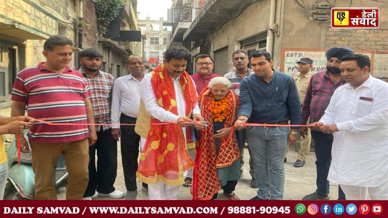 MLA Raman Arora inaugurated new roads
