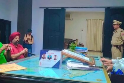 पंजाब: जमीनों का कलेक्टर रेट बढ़ाने की फिराक में सरकार, कालोनाइजर्स एसोसिएशन के प्रधान मेजर सिंह ने की DC से मुलाकात