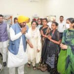 Mohalla Clinics: मुख्यमंत्री भगवंत मान और दिल्ली के मुख्यमंत्री अरविन्द केजरीवाल ने 580 आम आदमी क्लीनिक लोगों को किया समर्पित