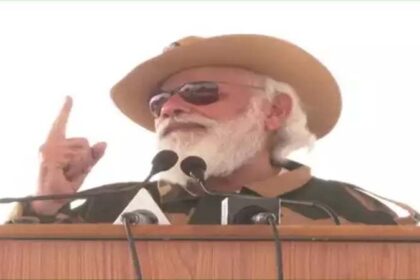 दीवाली पर PM मोदी ने दुश्मनों को दी चेतावनी, कहा- समझने व समझाने में यकीन रखता है भारत, जवाब भी प्रचंड देता है