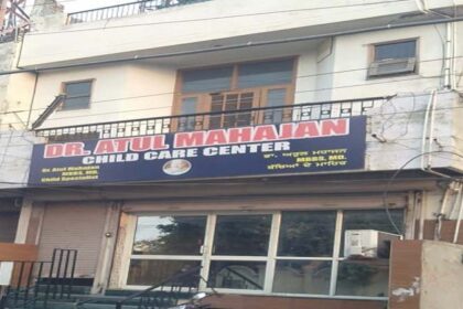 Jalandhar News: डा. अतुल महाजन चाइल्ड केयर सैंटर समेत गुजराल नगर में 10 दुकानों को नोटिस, होगी कार्रवाई