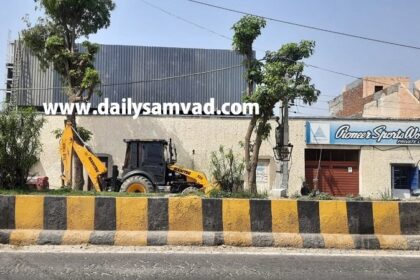 नकोदर रोड पर LOVELY MARBELS एंड सैनीटेशन समेत दो अवैध कामर्शियल प्रोजैक्ट को नोटिस, लाखों रुपए की फीस चोरी के मामले में हो सकता है बड़ा एक्शन