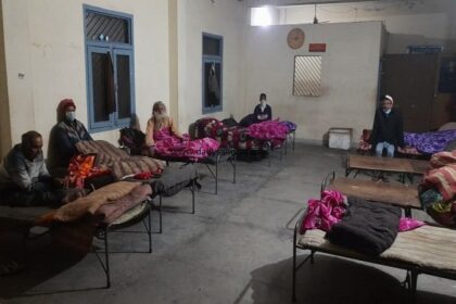 जालंधर: रैन बसेरे में ठंड़ से अधेड़ व्यक्ति की मौत, सुप्रीम कोर्ट के आदेश तार-तार, देखें LIVE