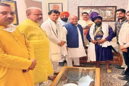 केंद्रीय मंत्री तोमर के साथ फोटो वायरल होने पर निहंग बाबा अमन सिंह का बड़ा बयान, पढ़ें