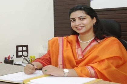 ‘विश्व कैंसर दिवस’ पर डा. पलक बौरी द्वारा जागरूकता अभियान, छात्रों से बातचीत