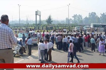 Jalandhar News: जालंधर में PAP चौक के पास हाईवे पर एकजुट हुए ईसाई समुदाय के लोग, भारी संख्या में पुलिस बल तैनात