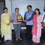 इनोसैंट हार्टस ग्रुप आफ इंस्टीट्यूशंस में ‘पावर ऑफ पाजिटिव लिविंग’ पर सैमीनार का आयोजन