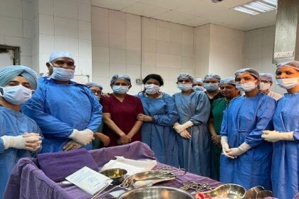 PIMS: पिम्स में गायनी और सर्जरी विभाग के डाक्टरों की टीम ने जटिल आप्रेशन कर मरीज की बचाई जान