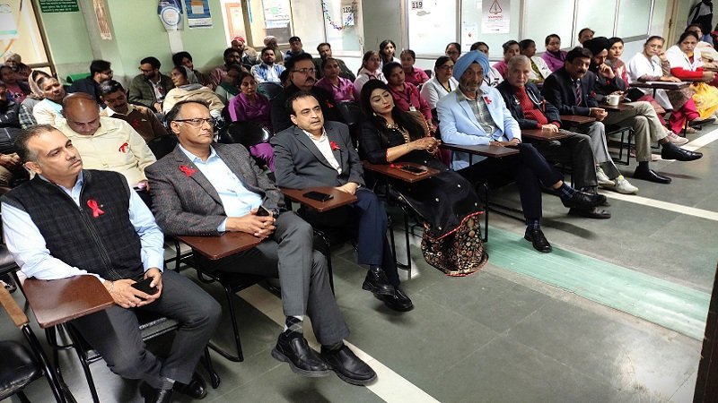 World AIDS Day: पंजाब इंस्टीच्यूट आफ मेडिकल साइंसिज में मनाया गया विश्व एड्स दिवस