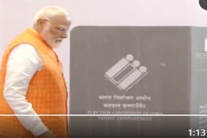 Lok Sabha Election: तीसरे चरण का मतदान जारी, PM मोदी ने अमदाबाद में किया मतदान