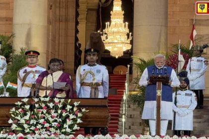 PM Narendra Modi: नरेंद्र मोदी ने तीसरी बार ली PM की शपथ, राजनाथ, अमित शाह, गड़करी समेत इन मंत्रियों ने ली शपथ, देखें LIVE