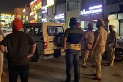 Jalandhar News: जालंधर में स्पा सैंटर पर पुलिस का छापा, आपत्तिजनक हालत में 5 लड़कियों समेत 7 काबू, हुक्का पिलाते U & ME हुक्का बार का मालिक गिरफ्तार