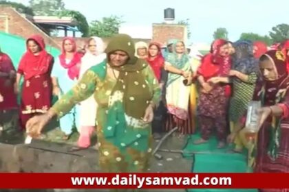 Punjab News: शराब ठेके में घुसी महिलाएं, जमकर तोड़फोड़, ठेके में जड़ दिया ताला