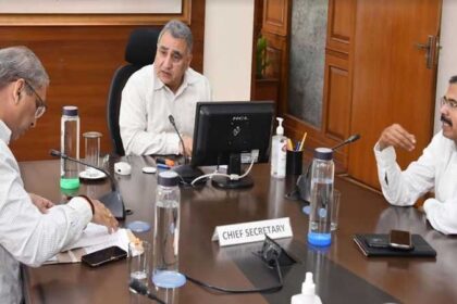 Punjab News: पंजाब के चीफ सैक्रेटरी हुए सख्त, बोले- लोगों को सस्ती रेत मुहैया करवाए माइनिंग डिपार्टमेंट