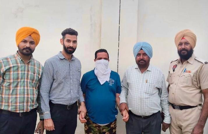 Punjab Vigilance: अखबार का कथित रिपोर्टर 1,00,000 रुपए रिश्वत लेता गिरफ्तार