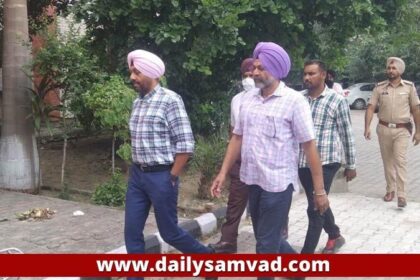 Jalandhar News: जालंधर के इस दफ्तर में पड़ी विजीलैंस की रेड, दो को किया काबू, आफिस में हड़कंप