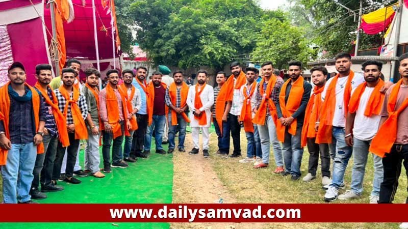 Sodal Mela: नौजवान एकता ग्रुप के प्रधान राजन शर्मा और सदस्यों को विशेष सम्मान