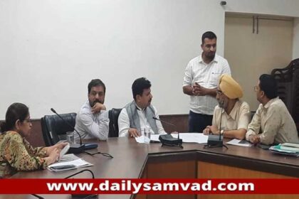 Jalandhar Smart City Scam: बूढ़े इंजीनियर और उनके 'चेले' ने पाइप फिंटिंग इंडस्ट्री के मालिक को बना दिया रोड का ठेकेदार, करोड़ों रुपए की हेराफेरी