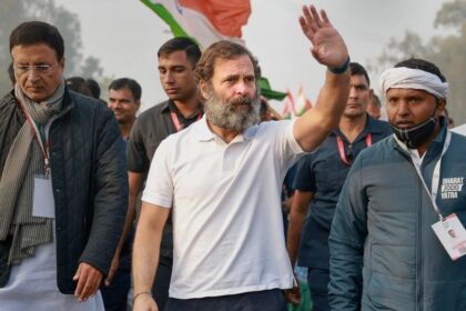 New Delhi: Rahul Gandhi ने लिखा- 'मित्रकाल’ के विरुद्ध, लोकतंत्र को बचाने की लड़ाई'