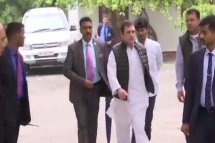 हिंसाग्रस्त इलाकों में पहुंचे राहुल गांधी, बोले - हिंसा और नफरत से भारत माता को कोई फायदा नहीं