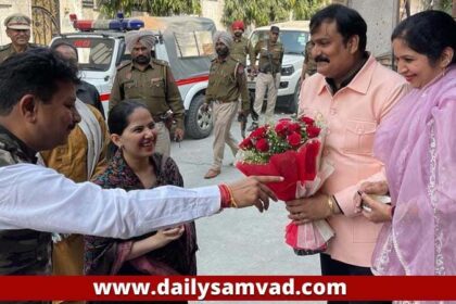 Jalandhar News: प्रसिद्ध कथावाचक जया किशोरी पहुंची AAP के सीनियर नेता राजू मदान के घर, MLA रमन अरोड़ा के साथ काटा मिल्ककेक, मदान दंपति को Marriage Anniversary की दी शुभकामनाएं