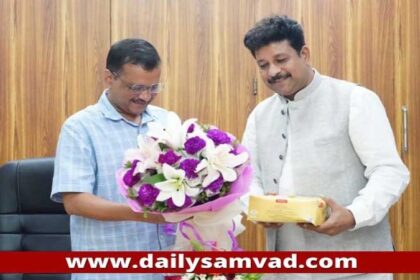 Jalandhar News: जालंधर के MLA रमन अरोड़ा ने दिल्ली के CM अरविंद केजरीवाल से की मुलाक़ात, शहर की राजनीति और विकास कार्यों पर चर्चा