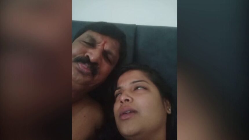 सेक्स स्कैंडल में फंसे BJP के मंत्री, महिला के साथ बिना कपड़ों में वायरल हुआ वीडियो, यौन संबंध बनाने की बात