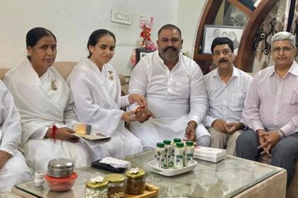 Raksha Bandhan: जालंधर के सांसद सुशील रिंकू को ब्रह्म कुमारी आश्रम की बहनों ने बांधी राखी