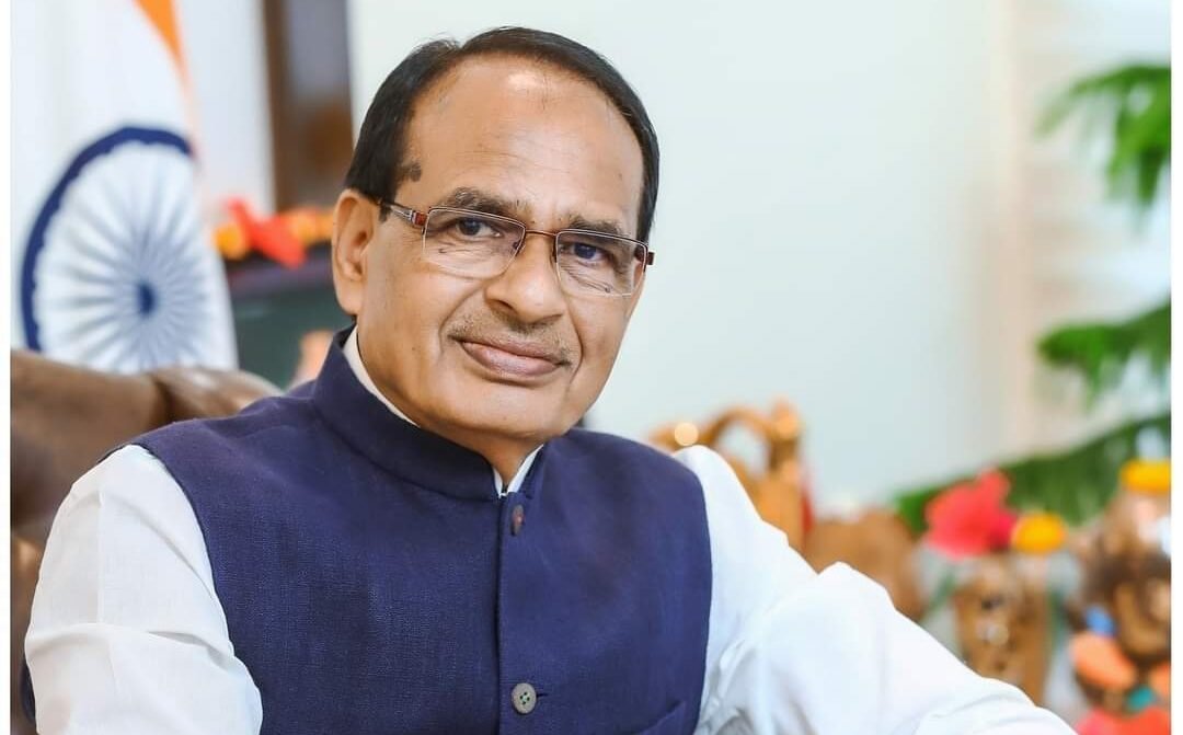 Lok Sabha Election 2024: MP में शिवराज को PM बनाने की मांग, कांग्रेस नेताओं ने कहा- देशहित में राहुल या खरगे को पीएम बनना चाहिए