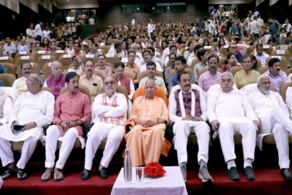 The Kerala Story: सीएम ने मंत्रिमंडल संग देखी 'द केरल स्टोरी'