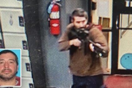 US Shooting: अमेरिका में ताबड़तोड़ फायरिंग, अब तक 22 से ज्यादा लोगों की मौत, कईयों की हालत नाजुक