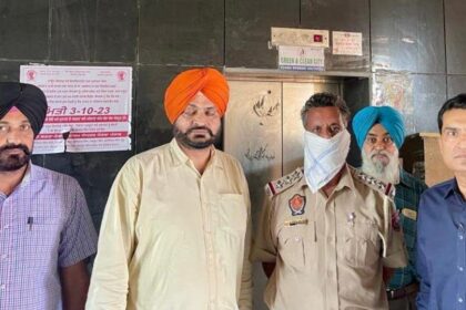 Punjab Vigilance: विजीलैंस ने 40,000 रुपए की रिश्वत लेते इंस्पेक्टर को रंगे हाथों किया गिरफ्तार