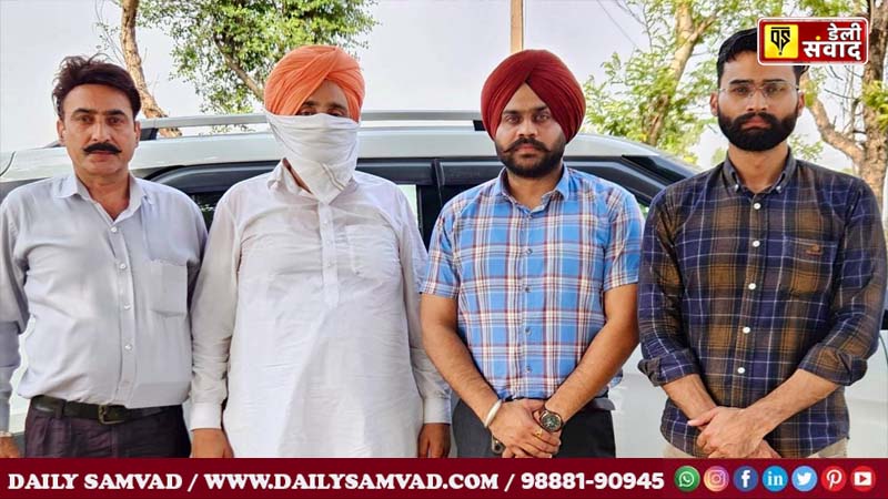Vigilance Bureau caught a law officer red handed while taking a bribe