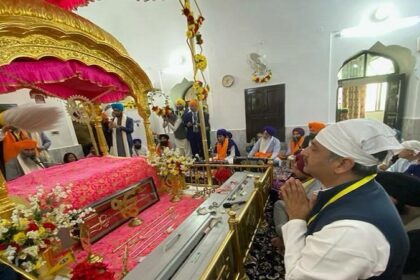 कैबिनेट मंत्री विजय इंदर सिंगला ने परिवार सहित दूसरी बार श्री करतारपुर साहिब के किये दर्शन