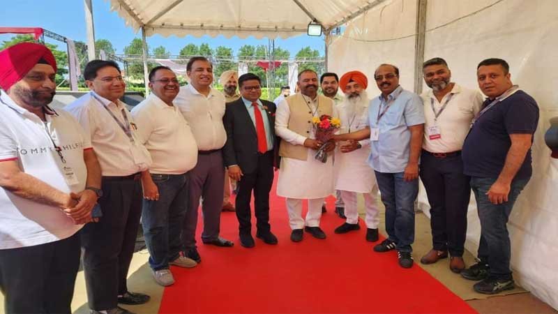 Jalandhar By Poll: 'आप' उम्मीदवार सुशील रिंकू ने जालंधर के 'इंडिया स्पोर्ट्स गुड्स एक्सपो' में लिया हिस्सा