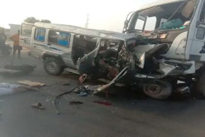 भीषण सड़क हादसा: माता के दर्शन कर लौट रहे 12 लोगों की सड़क हादसे में मौत